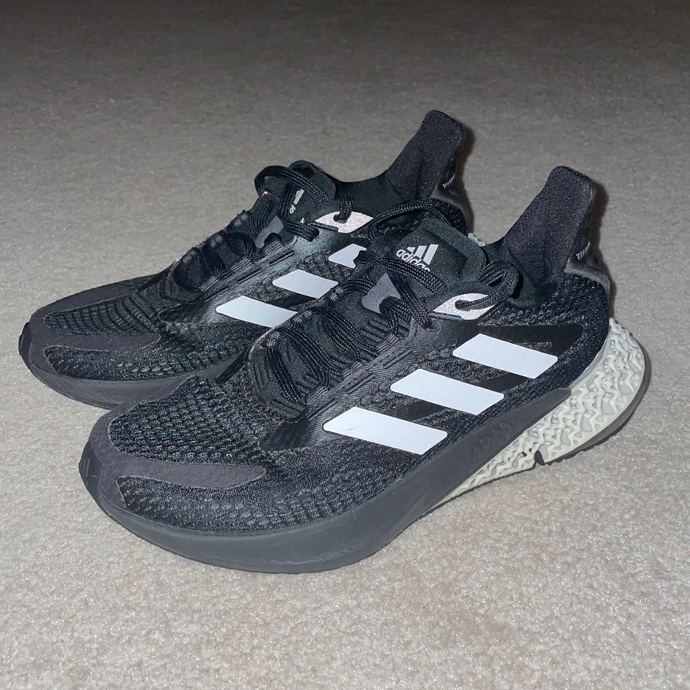 Adidas 4D Pulse Boys size 5